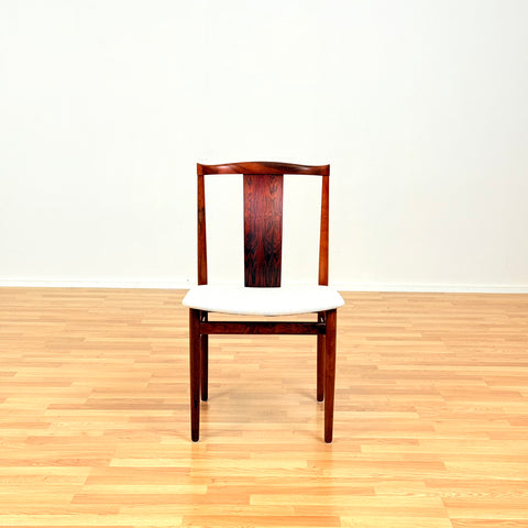 Danish dining chairs in Santos rosewood by Henning Sørensen for Danex