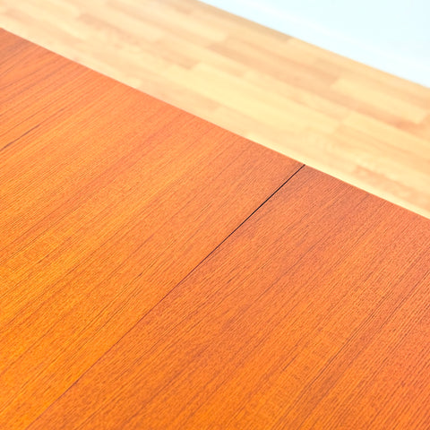 Swedish round dining table in teak by David Rosén for NK