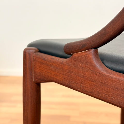 Set of 4 dining chairs in teak by Johannes Andersen for Uldum, 1950s-60s, Denmark