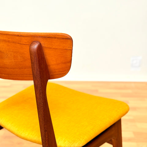 Danish set of 6 dining chairs in teak by Schiønning & Elgaard