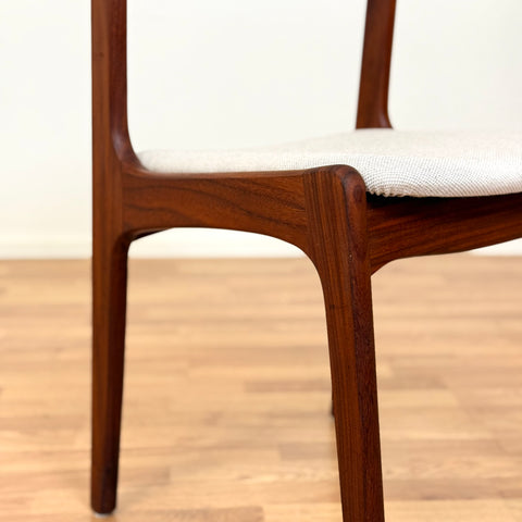 Set of 8 chairs made of teak, 1950s-60s, Denmark - Beyo Vintage