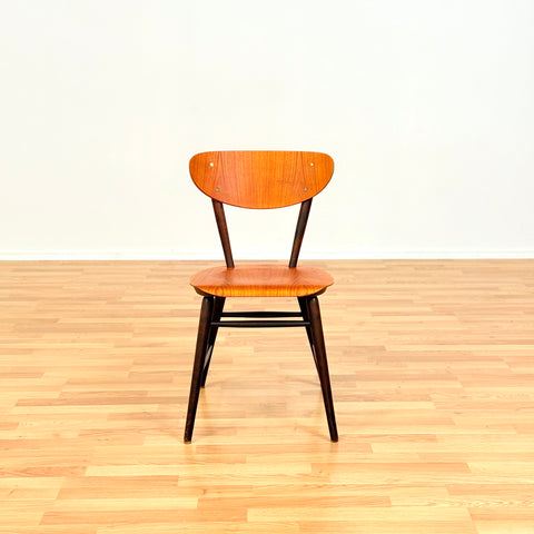 Swedish set of 4 dining chairs in teak by Bröderna Wigells Stolfabrik