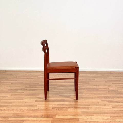 PRICE Set of 6 dining chairs in solid teak by H.W.Klein, 1950s-60s, Denmark - Beyo Vintage