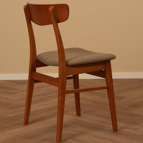 Danish dining chairs in teak & beech by Findahl Møbelfabrik, model 'Møsbol'