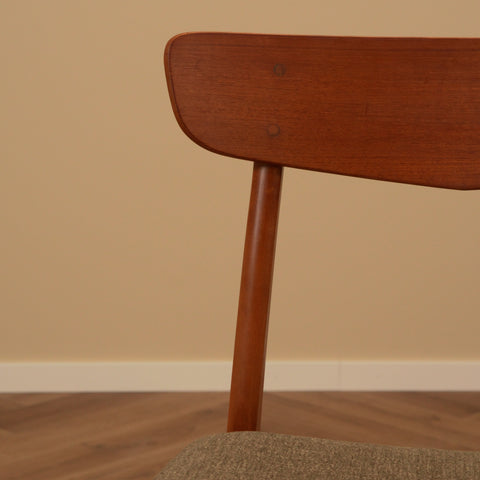 Danish dining chairs in teak & beech by Findahl Møbelfabrik, model 'Møsbol'