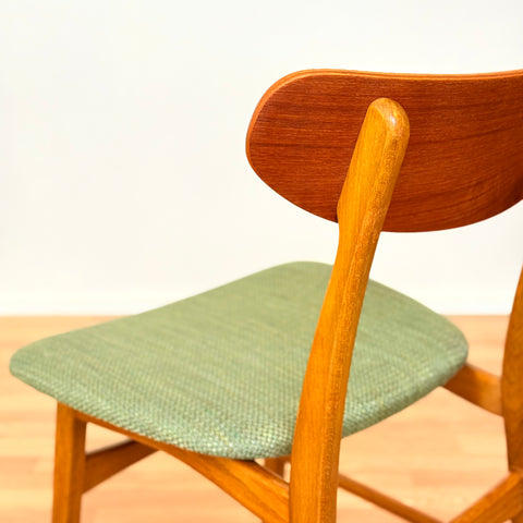 Danish set of 6 dining chairs in teak and beech