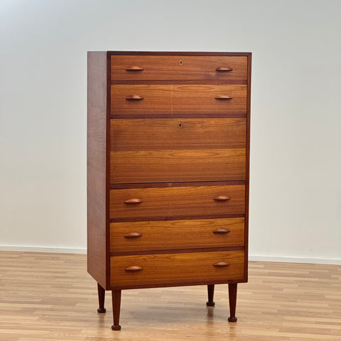 Chest of drawers, with door, in teak