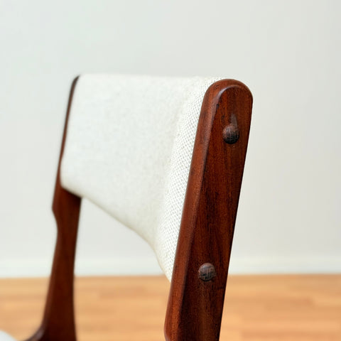 Danish set of 6 dining chairs in walnut by Eric Buch