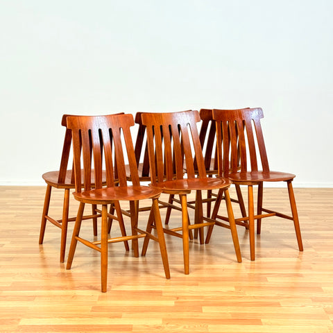 Swedish dining chairs in teak & beech by Jan Hallberg for Edsbyverken, model 'Tallåsen'