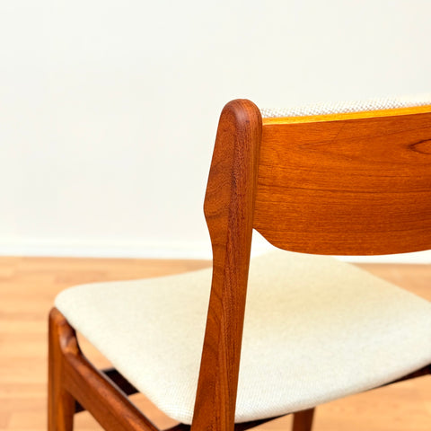 Danish dining chairs in teak by Erik Buch for Findahls Møbelfabrik