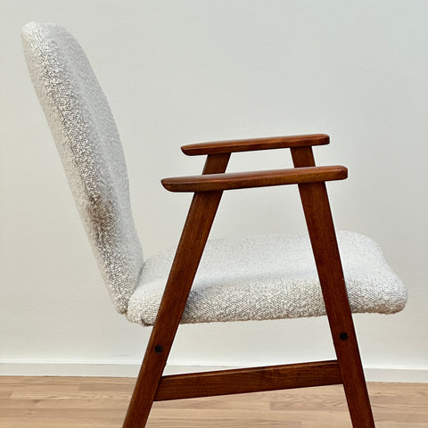 Armchair in bouclé, 1970s