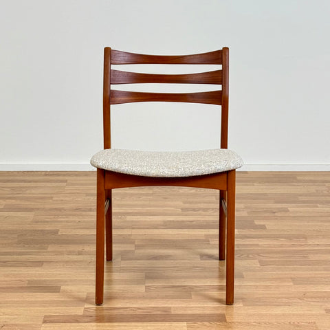 Dining chair in teak & beech