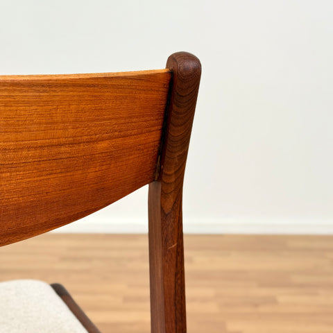 Set of 8 chairs made of teak, 1950s-60s, Denmark - Beyo Vintage