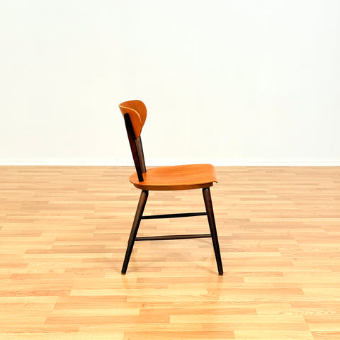 Swedish set of 4 dining chairs in teak by Bröderna Wigells Stolfabrik