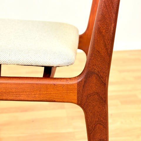 Danish dining chairs in teak by Erik Buch for Findahls Møbelfabrik