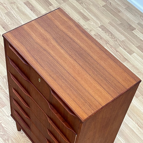 Si Bomi Møbler, Danish mid-century chest of drawers with 6 drawers in teak, 1960s