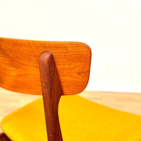 Danish set of 6 dining chairs in teak by Schiønning & Elgaard