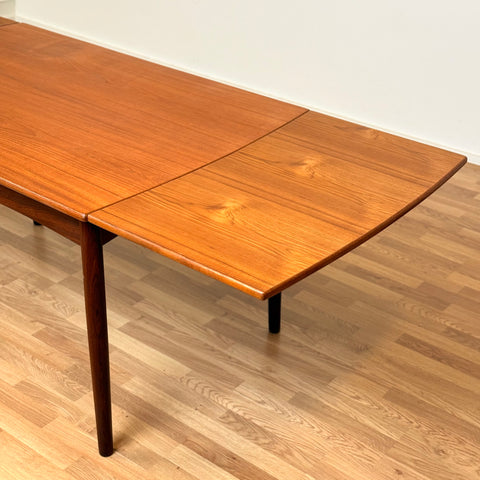 Dining table in teak, 1950s-60s, Denmark - Beyo Vintage