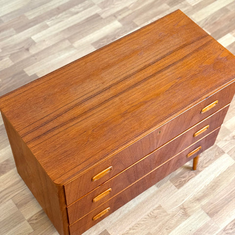 Chest of 3 drawers in teak, 1950s-60s, Sweden - Beyo Vintage