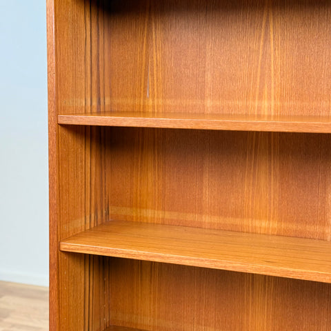 Small bookshelf in teak, Sweden, 1960s