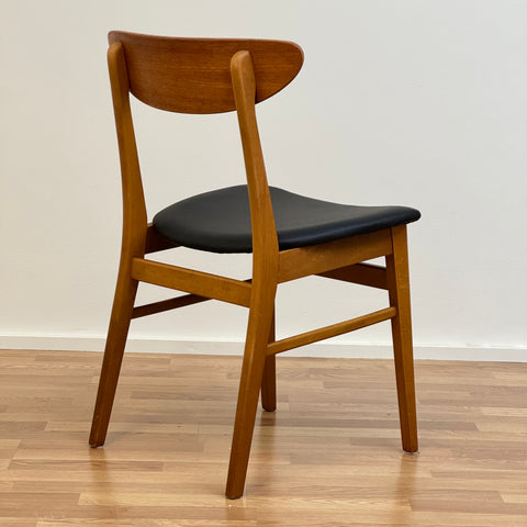 Set of 6 dining chairs, model 210, Farstrup