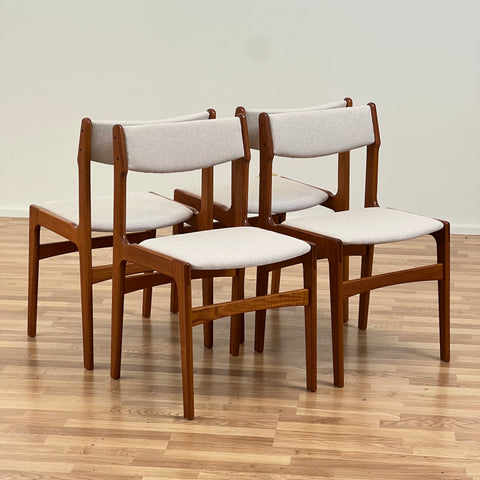 Set of 4 dining chairs, Erik Buch