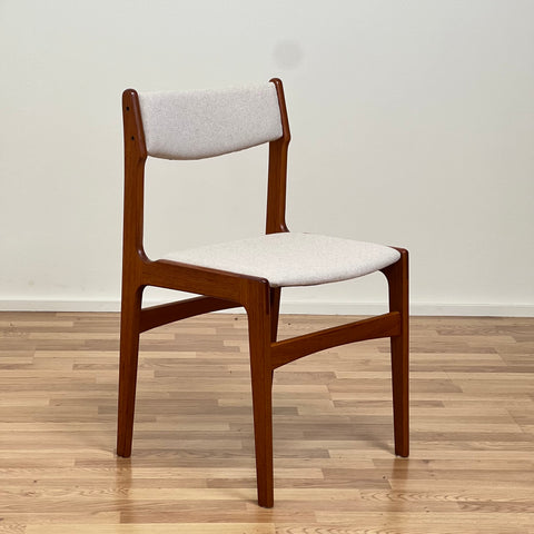 Set of 4 dining chairs, Erik Buch