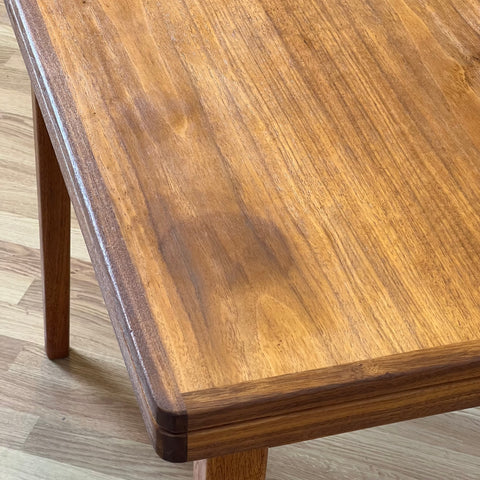 Dining table in walnut, Skaraborg, Sweden