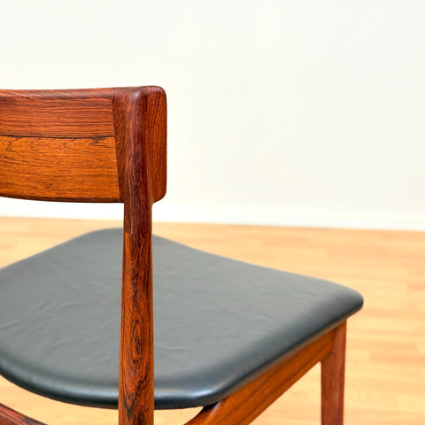 Danish dining chairs in Santos rosewood by Henry Rosengren Hansen for Brande Møbelindustri, model '39'