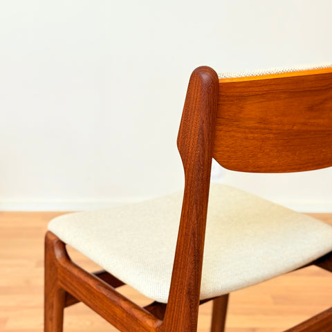 Danish dining chairs in teak by Erik Buch for Findahls Møbelfabrik
