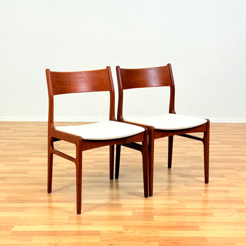 Danish pair of dining chairs in teak by Funder-Schmidt & Madsen