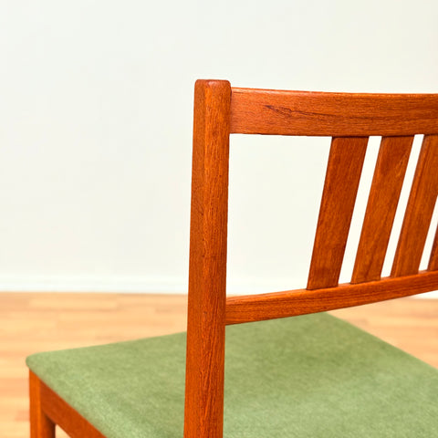 Swedish set of 4 dining chairs in teak