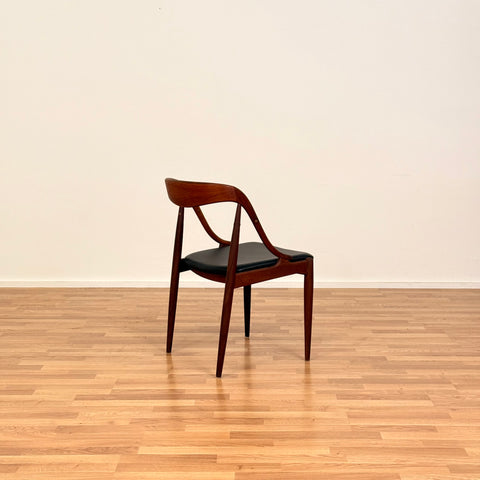 Set of 4 dining chairs in teak by Johannes Andersen for Uldum, 1950s-60s, Denmark