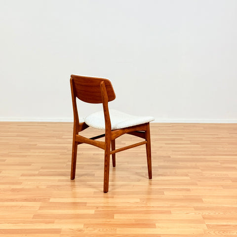 Danish dining chairs in oak & teak