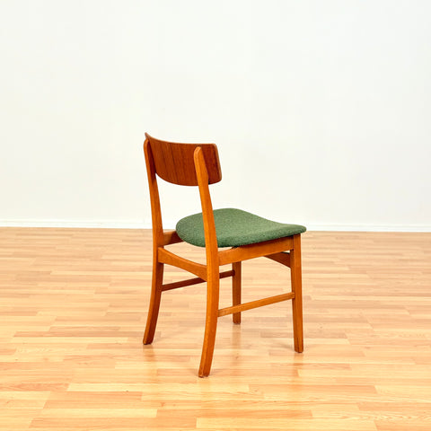 Danish set of 6 dining chairs in teak and beech