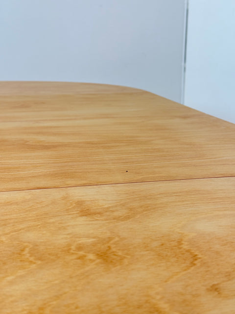 Round dining table in beech, 1980s