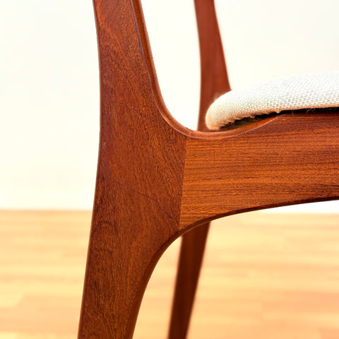 Danish set of 6 dining chairs in walnut by Eric Buch