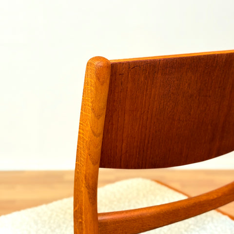 Danish dining chairs in teak & oak