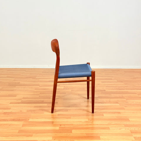 Danish set of 4 dining chairs in solid teak, 'model 75' by Niels O. Moller