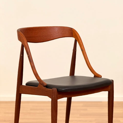 Set of 4 dining chairs in teak by Johannes Andersen for Uldum, 1950s-60s, Denmark