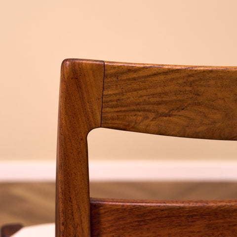 Swedish set of 4 dining chairs "Garmi" by Nilson Jonsson for Troeds