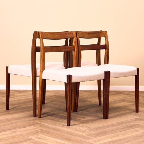 Swedish set of 4 dining chairs "Garmi" by Nilson Jonsson for Troeds