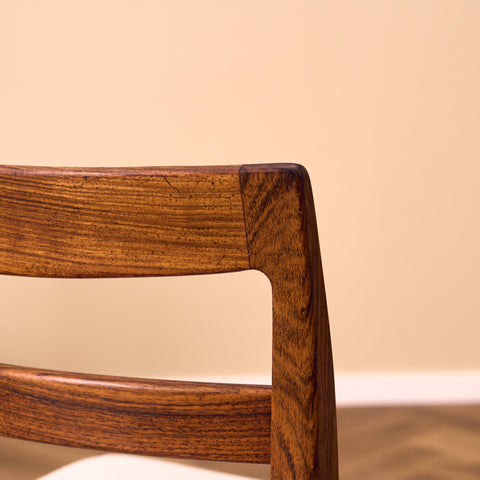 Swedish set of 4 dining chairs "Garmi" by Nilson Jonsson for Troeds