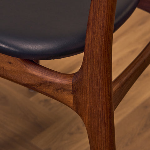 Danish set of 6 dining chairs in walnut by Schiønning & Elgaard