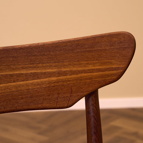 Danish set of 6 dining chairs in walnut by Schiønning & Elgaard