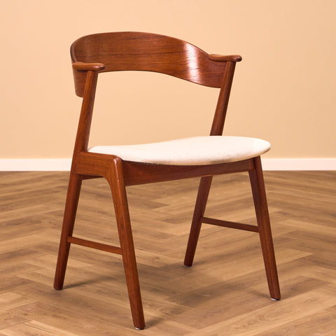 Danish dining chairs in teak, model 32 by Kai Kristiansen