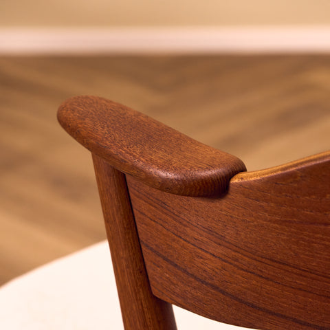 Danish dining chairs in teak, model 32 by Kai Kristiansen