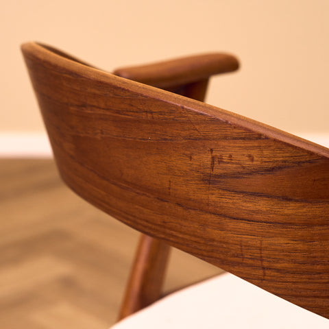 Danish dining chairs in teak, model 32 by Kai Kristiansen