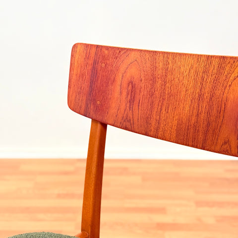 Danish set of 6 dining chairs in teak and beech