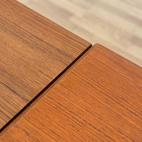Dining table in teak, 1950s-60s, Denmark - Beyo Vintage